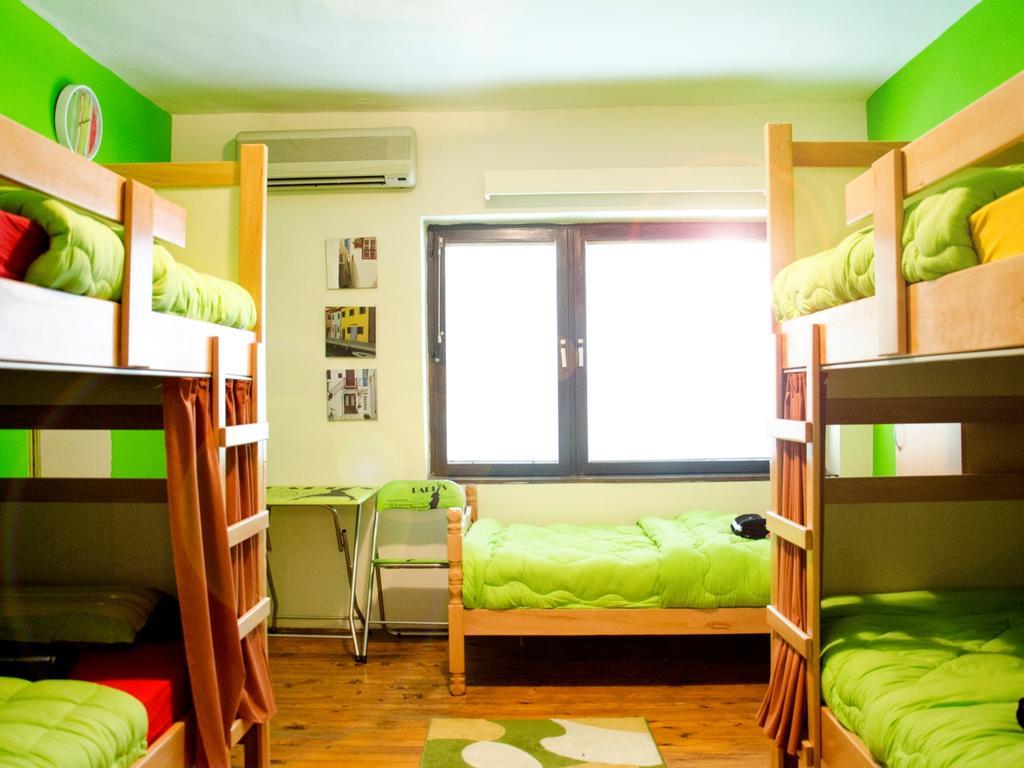Hostel Kalonis スコピエ 部屋 写真
