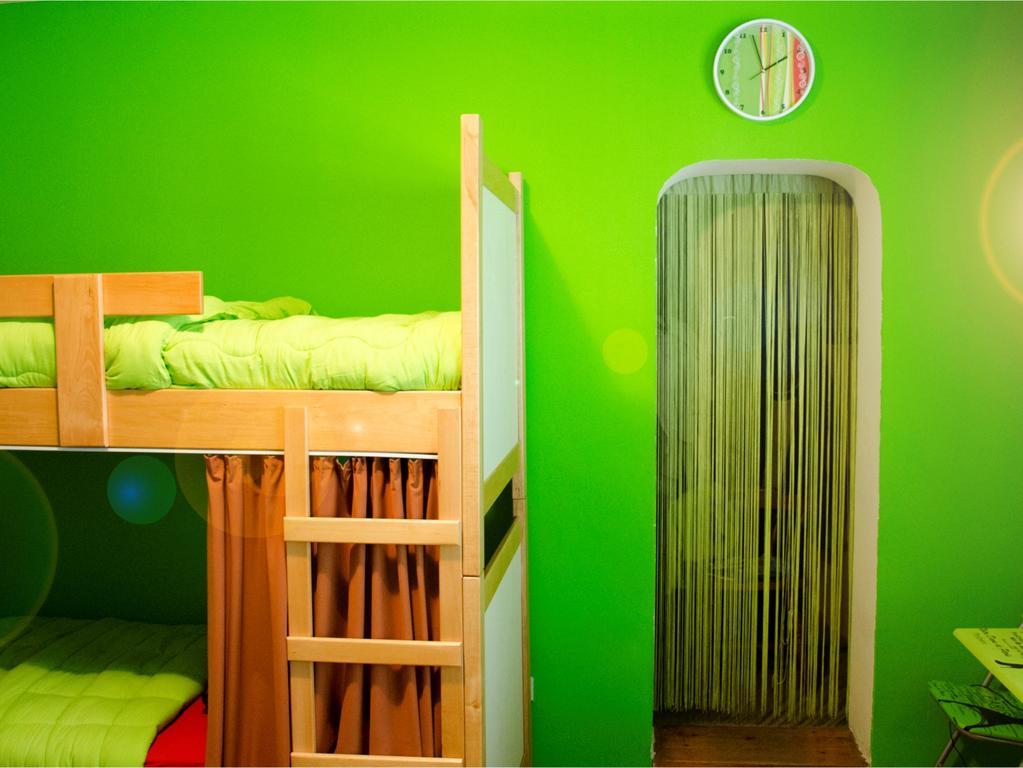 Hostel Kalonis スコピエ 部屋 写真