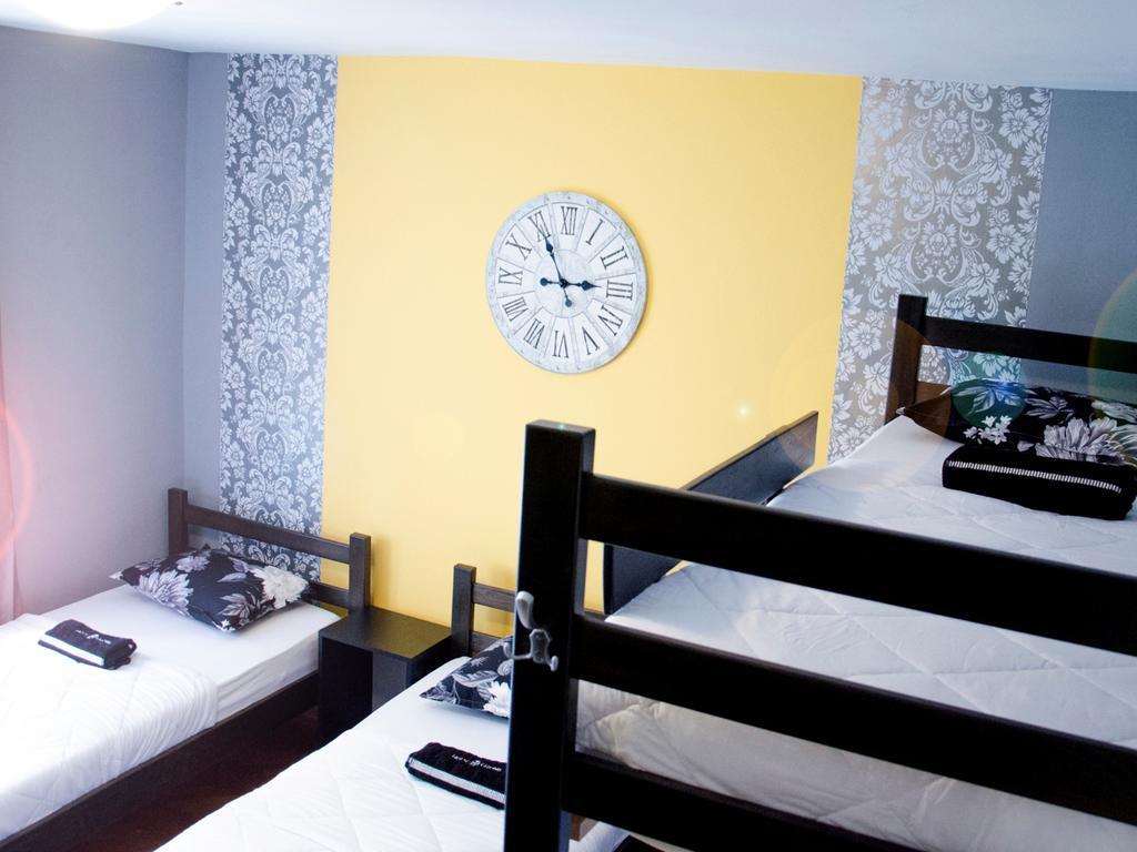 Hostel Kalonis スコピエ 部屋 写真