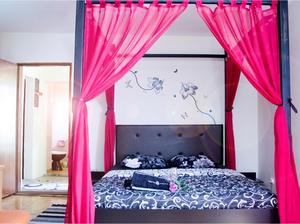 Hostel Kalonis スコピエ 部屋 写真