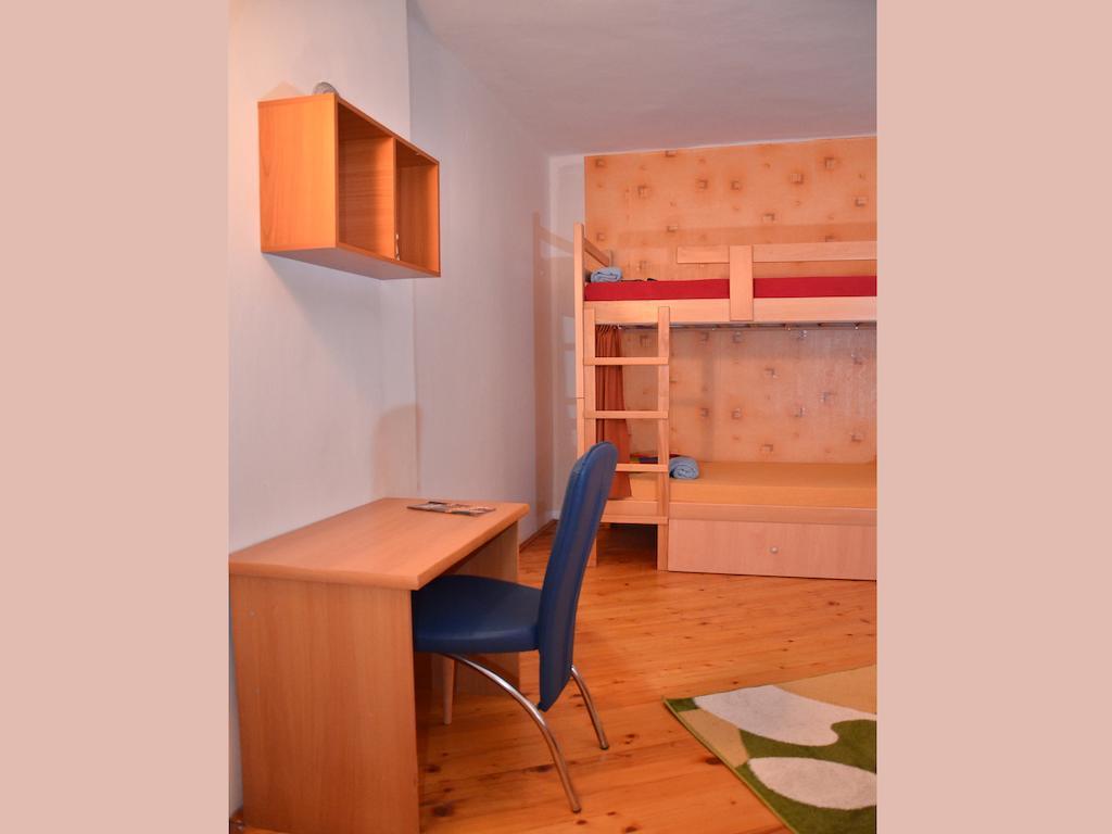 Hostel Kalonis スコピエ 部屋 写真
