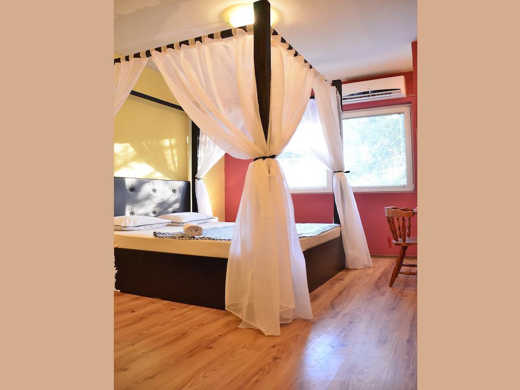 Hostel Kalonis スコピエ エクステリア 写真